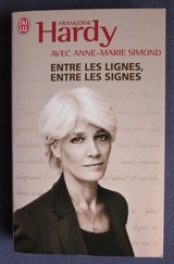 Entre les lignes Entre les signes
